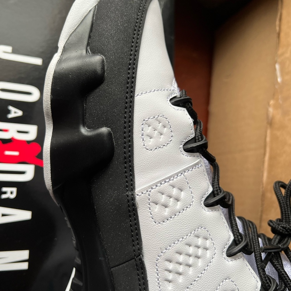 DS RETRO 9s NEW OG BOX.        (PRICE FIRM)